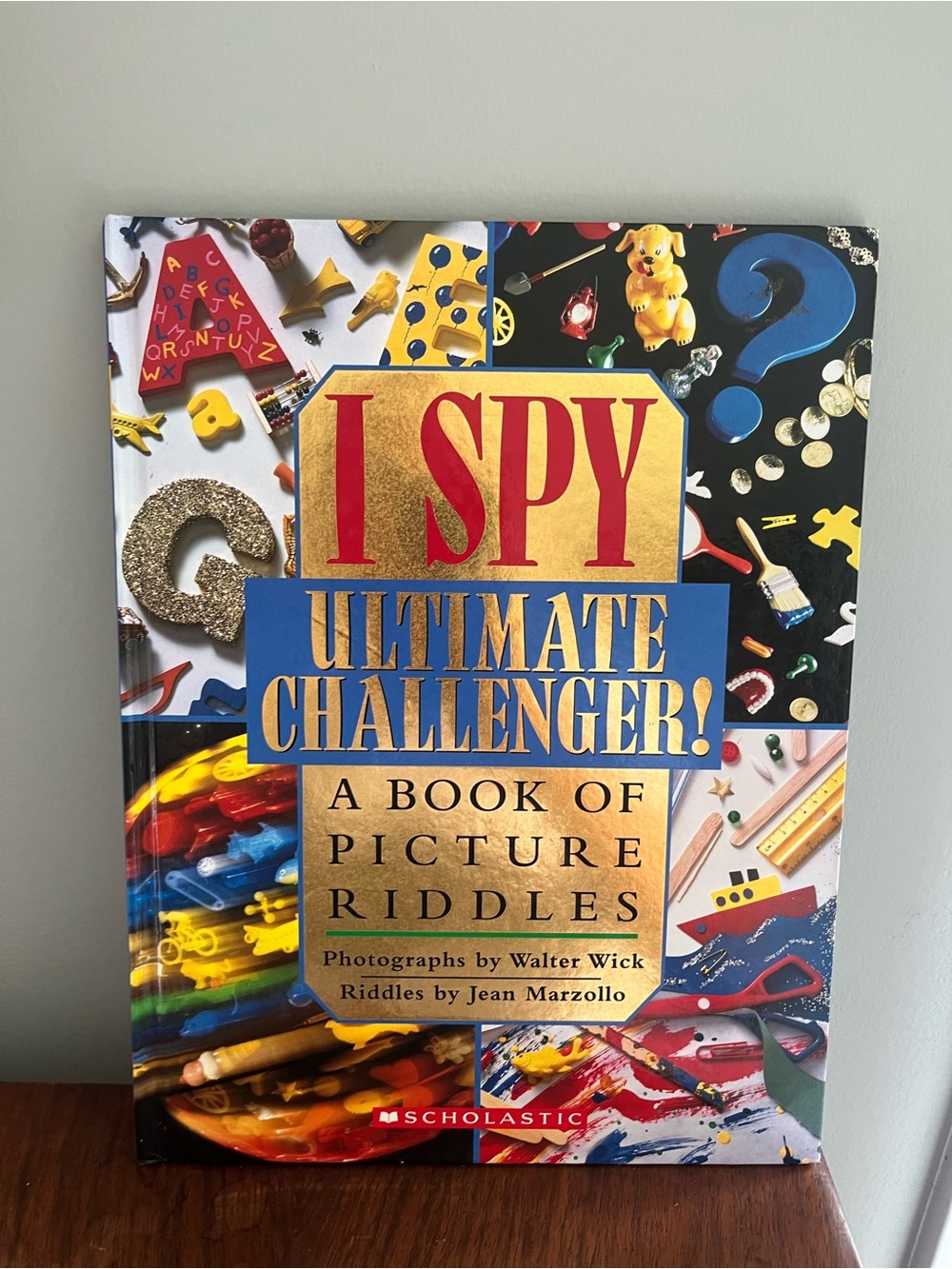 Scholastic I SPY Ultimate Challenger! Puzzle Book